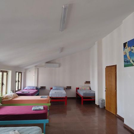 Tias Hostel Shkodër Exteriör bild