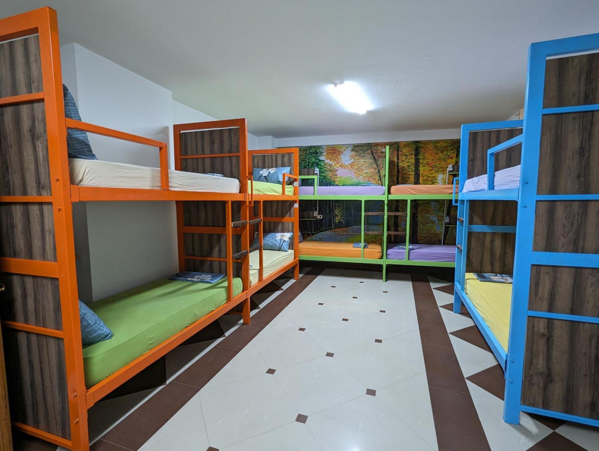 Tias Hostel Shkodër Exteriör bild