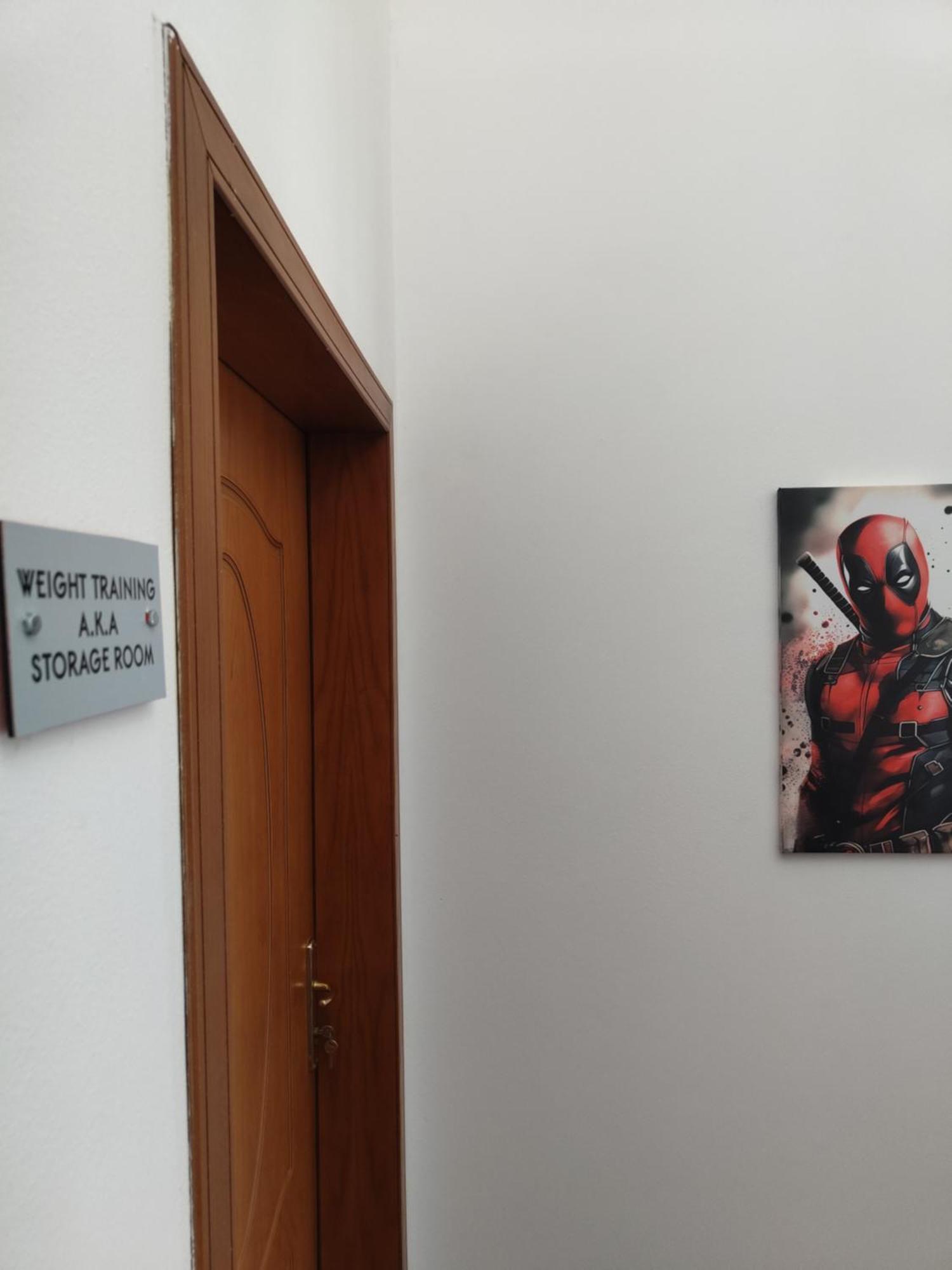 Tias Hostel Shkodër Exteriör bild