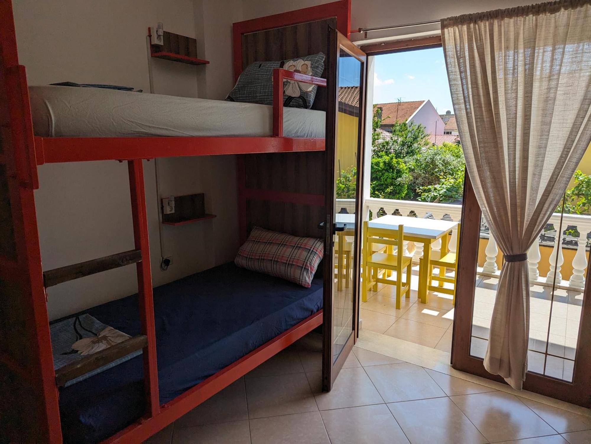 Tias Hostel Shkodër Exteriör bild
