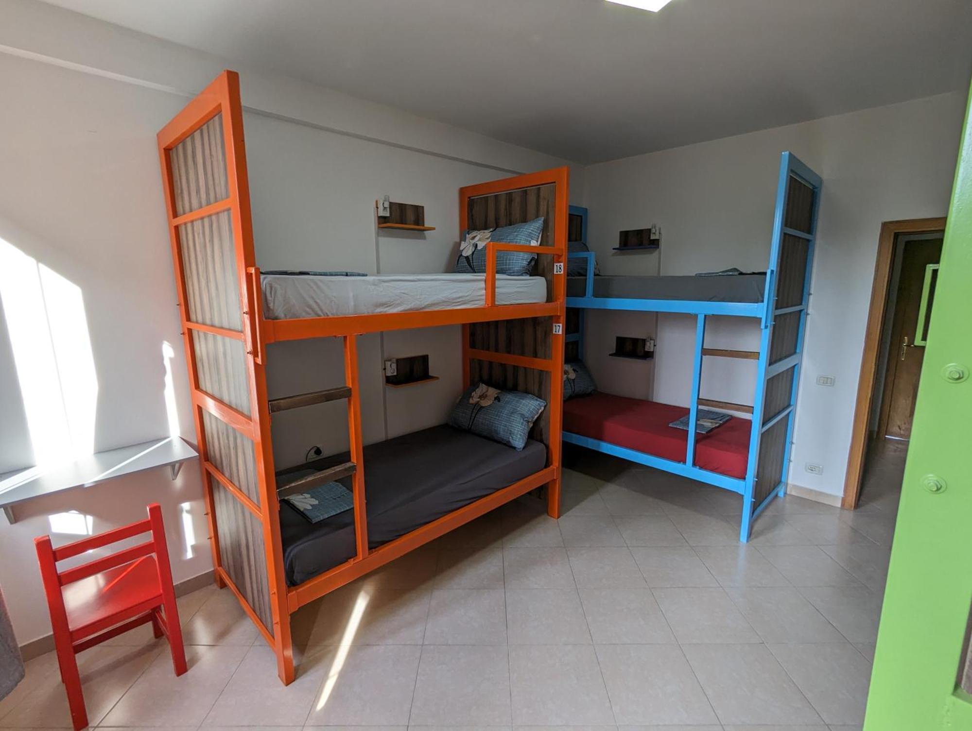 Tias Hostel Shkodër Exteriör bild
