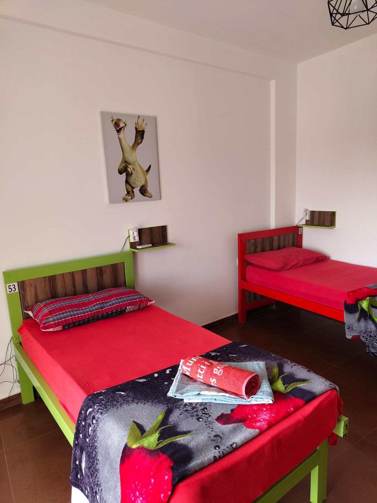 Tias Hostel Shkodër Exteriör bild